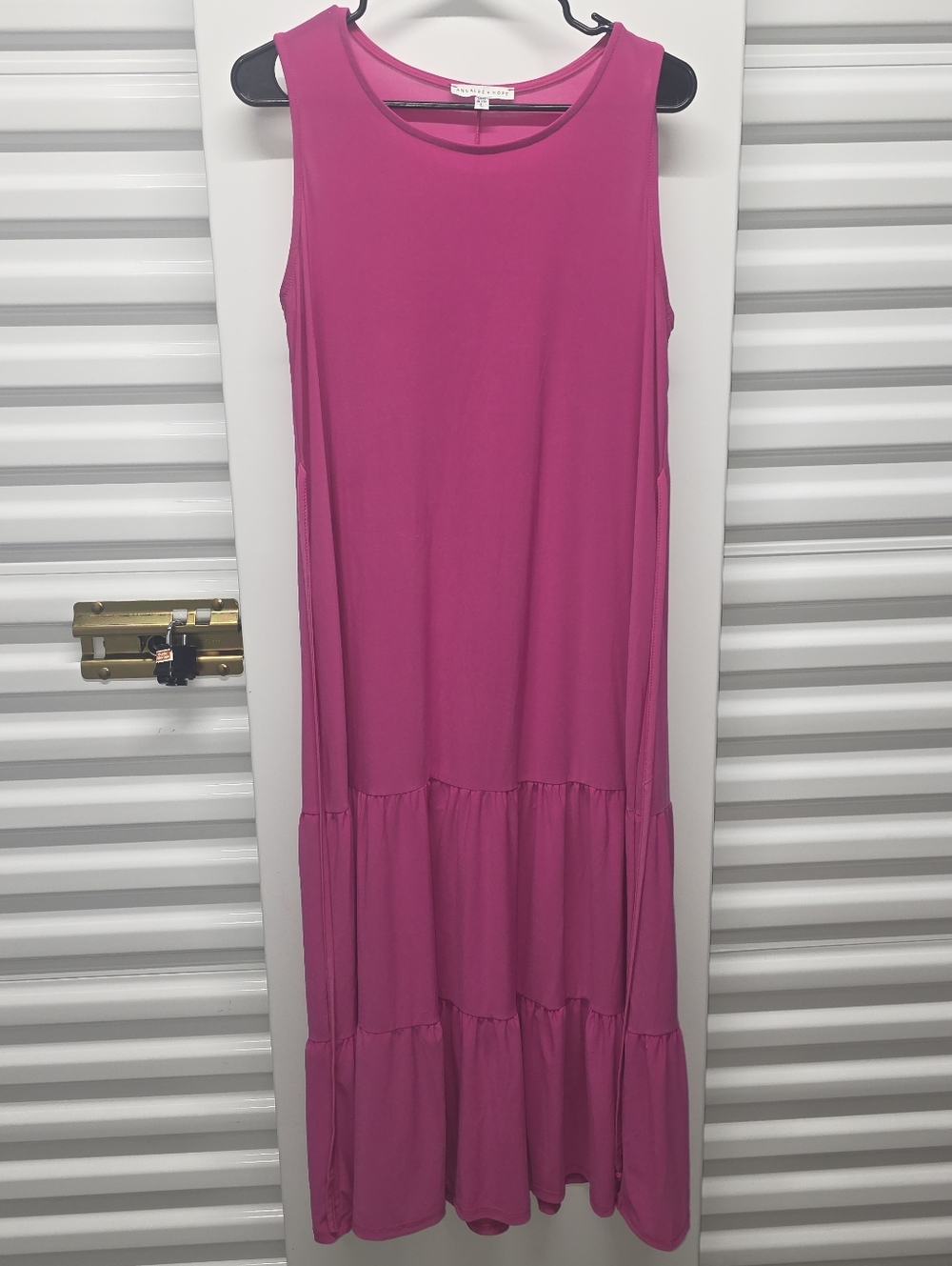 Annalee + Hope Sleeveless Fuchsia Tiered Maxi Dress Resortwear Casual
